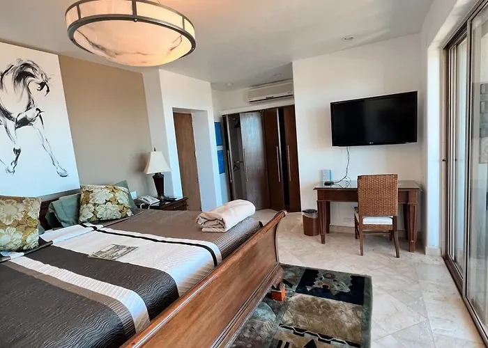 Pedregal With 75-ft Pool And Panoramic Views *