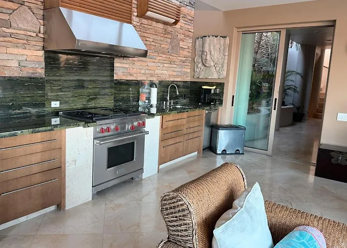 Villa Pedregal With 75-ft Pool And Panoramic Views *